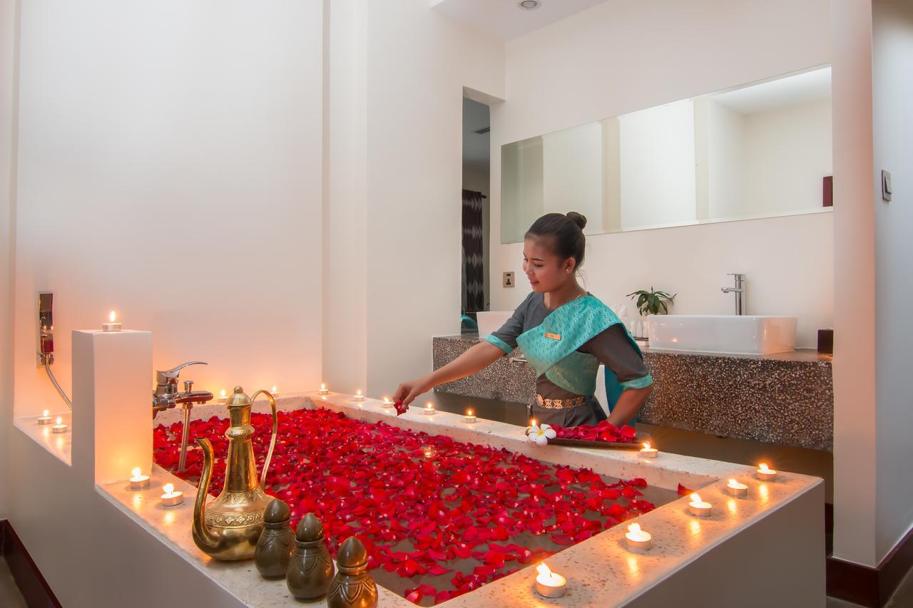 Cabana Spa Suite